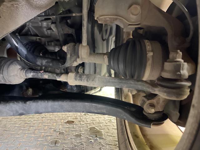 セレナ ハイウェイスター　Ｓ－ハイブリッド　禁煙車　純正ナビフルセグ　フリップダウンモニター　両側電動ドア　バックカメラ　ＨＩＤヘッド　純正１６インチＡＷ　クルーズコントロール　後席オートエアコン　後席サンシェード　ＥＴＣ　ＤＶＤ再生（20枚目）