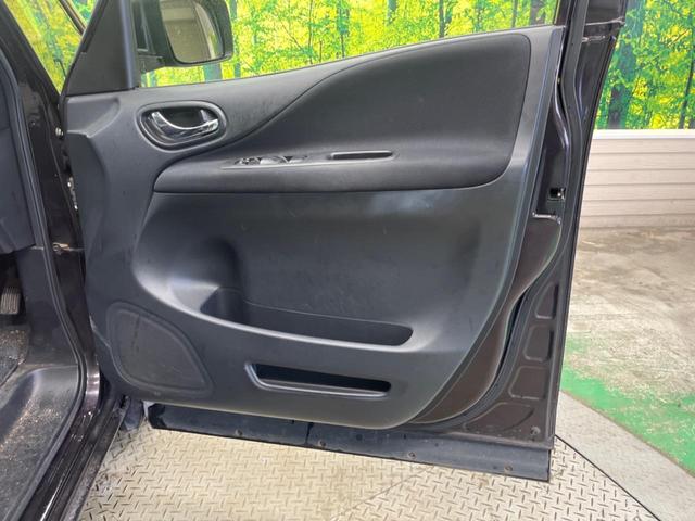 セレナ ハイウェイスター　Ｓ－ハイブリッド　禁煙車　純正ナビフルセグ　フリップダウンモニター　両側電動ドア　バックカメラ　ＨＩＤヘッド　純正１６インチＡＷ　クルーズコントロール　後席オートエアコン　後席サンシェード　ＥＴＣ　ＤＶＤ再生（44枚目）