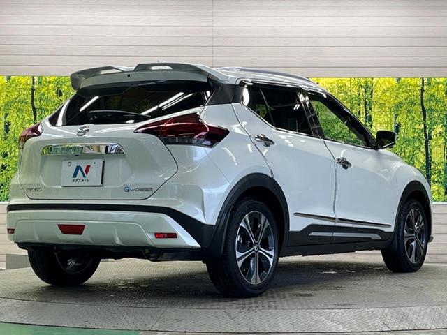 キックス Ｘ　ツートーンインテリアエディション　禁煙車　ナビフルセグ　アラウンドビューモニタ　プロパイロット　衝突被害軽減　ＬＥＤヘッド　純正１７インチＡＷ　電動パーキングブレーキ　シートヒーター　インテリジェントルームミラー　ＥＴＣ（17枚目）