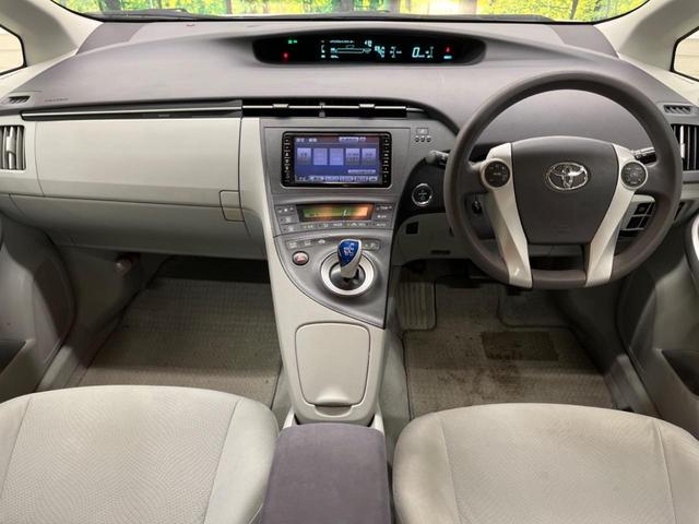 プリウス S 禁煙車 純正ナビフルセグ バックカメラ 純正15インチAW フロントフォグランプ ETC Bluetooth スマートキー オートエアコン オートライト ステアリングリモコン DVD再生 6スピーカー(2枚目)