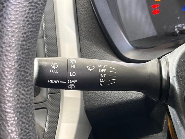 カローラフィールダー ＥＸ　５速ＭＴ　禁煙車　ナビフルセグ　セーフティセンス　スマートキー　プライバシーガラス　Ｂｌｕｅｔｏｏｔｈ　プリクラッシュ　レーンディパーチャーアラート　オートマチックハイビーム　ＤＶＤ再生（40枚目）