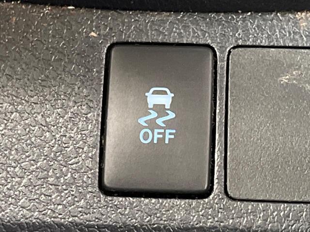 カローラフィールダー ＥＸ　５速ＭＴ　禁煙車　ナビフルセグ　セーフティセンス　スマートキー　プライバシーガラス　Ｂｌｕｅｔｏｏｔｈ　プリクラッシュ　レーンディパーチャーアラート　オートマチックハイビーム　ＤＶＤ再生（42枚目）