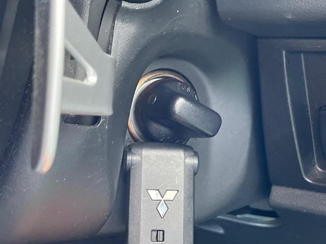 デリカＤ：５ Ｇ　パワーパッケージ　４ＷＤ　禁煙車　ナビフルセグ　ＡＭＥ１６インチＡＷ　黒内装　両側電動ドア　バックカメラ　クルーズコントロール　ＨＩＤヘッド　革巻ステアリング　パドルシフト　ＥＴＣ　Ｂｌｕｅｔｏｏｔｈ　ＤＶＤ再生（27枚目）