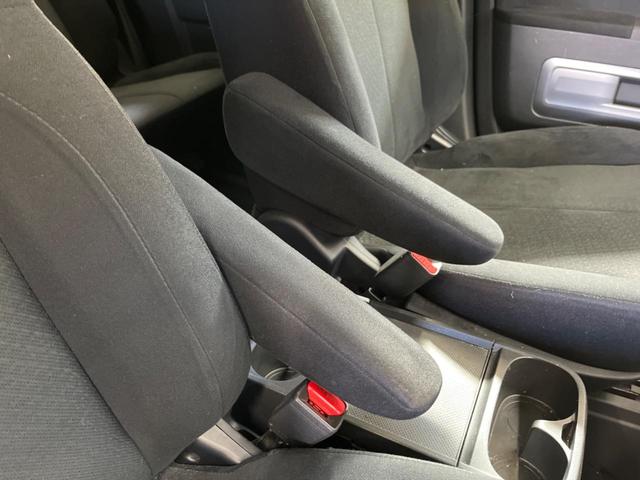 デリカＤ：５ Ｇ　パワーパッケージ　４ＷＤ　禁煙車　ナビフルセグ　ＡＭＥ１６インチＡＷ　黒内装　両側電動ドア　バックカメラ　クルーズコントロール　ＨＩＤヘッド　革巻ステアリング　パドルシフト　ＥＴＣ　Ｂｌｕｅｔｏｏｔｈ　ＤＶＤ再生（39枚目）