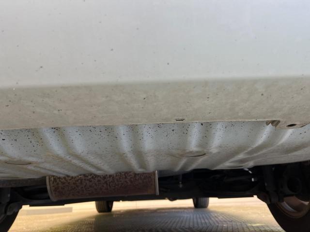 セレナ ハイウェイスター　Ｓ－ハイブリッド　Ｖエアロモード　禁煙車　純正ナビ　後席モニター　両側電動スライドドア　バックカメラ　ビルトインＥＴＣ　スマートキー　ＨＩＤヘッド　クルコン　オートライト　オートエアコン　リアエアコン　純正１６インチＡＷ（20枚目）