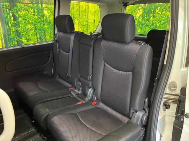 セレナ ハイウェイスター　Ｓ－ハイブリッド　Ｖエアロモード　禁煙車　純正ナビ　後席モニター　両側電動スライドドア　バックカメラ　ビルトインＥＴＣ　スマートキー　ＨＩＤヘッド　クルコン　オートライト　オートエアコン　リアエアコン　純正１６インチＡＷ（33枚目）