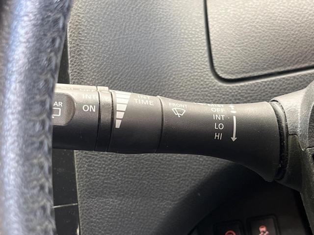 セレナ ハイウェイスター　Ｓ－ハイブリッド　Ｖエアロモード　禁煙車　純正ナビ　後席モニター　両側電動スライドドア　バックカメラ　ビルトインＥＴＣ　スマートキー　ＨＩＤヘッド　クルコン　オートライト　オートエアコン　リアエアコン　純正１６インチＡＷ（49枚目）