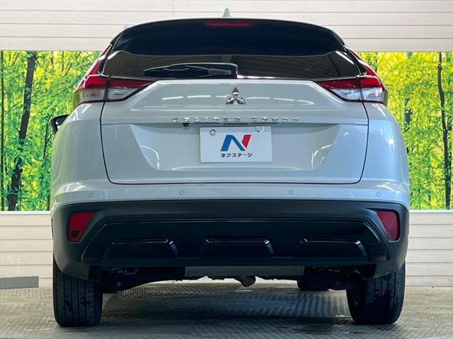 エクリプスクロス ブラックエディション　電動パノラマサンルーフ　４ＷＤ　純正８型ナビＴＶ　マルチアラウンドモニタ　ｅ－アシスト　マイパイロット　ルーフレール　ハンズフリー電動バックドア　専用半革シート　パワーシート　前後席シートヒーター（15枚目）