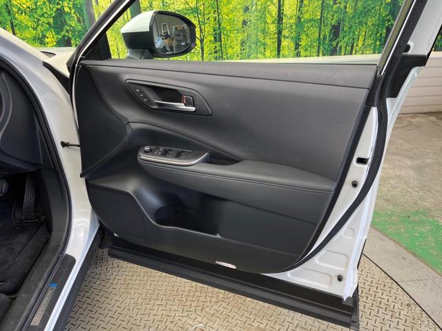 クラウンクロスオーバー Ｇレザーパッケージ　禁煙　純正１２．３型ディスプレイＴＶ　パノラミックビューモニタ　黒革　４眼ＬＥＤ　セーフティセンス　ブラインドスポットモニタ　純正２１インチＡＷ　パワーシート　ポジションメモリ　シートベンチレーション（41枚目）