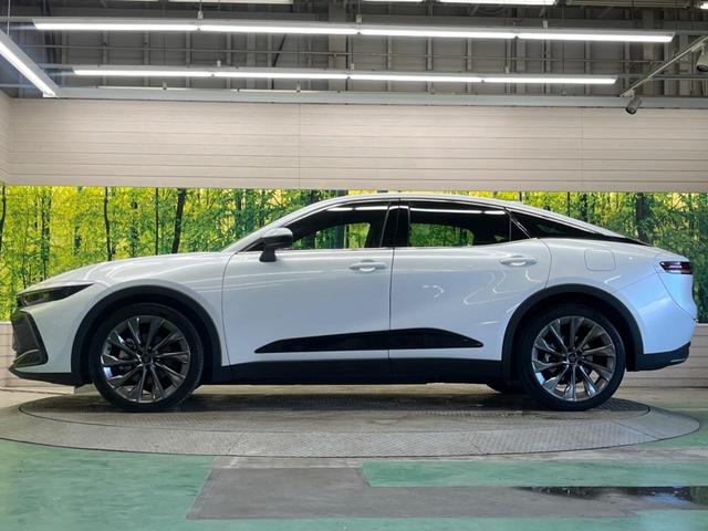 クラウンクロスオーバー Ｇレザーパッケージ　禁煙　純正１２．３型ディスプレイＴＶ　パノラミックビューモニタ　黒革　４眼ＬＥＤ　セーフティセンス　ブラインドスポットモニタ　純正２１インチＡＷ　パワーシート　ポジションメモリ　シートベンチレーション（52枚目）