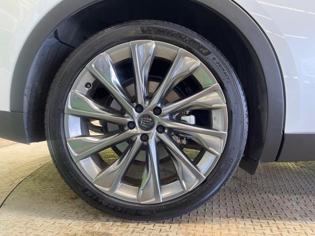 クラウンクロスオーバー Ｇレザーパッケージ　禁煙　純正１２．３型ディスプレイＴＶ　パノラミックビューモニタ　黒革　４眼ＬＥＤ　セーフティセンス　ブラインドスポットモニタ　純正２１インチＡＷ　パワーシート　ポジションメモリ　シートベンチレーション（56枚目）