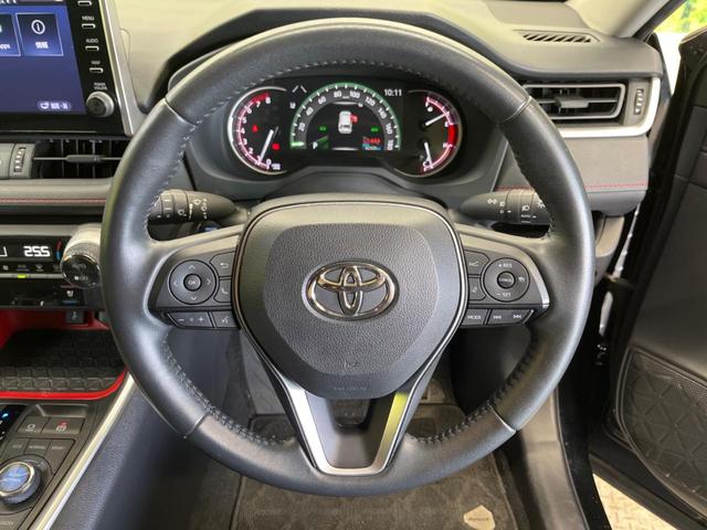 ＲＡＶ４ アドベンチャー　オフロードパッケージ　禁煙車　純正９型ディスプレイＴＶ　バックカメラ　セーフティセンス　ブラインドスポットモニタ　専用１８インチＡＷ　専用１０ｍｍリフトアップサス　パワーシート　シートベンチレーション　ＥＴＣ（5枚目）