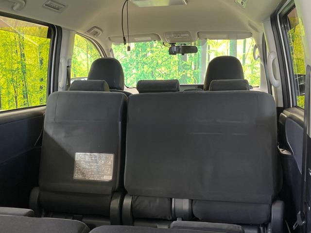 ヴォクシー X 禁煙車 後席モニター ディスプレイオーディオ バックカメラ ドラレコ スマートキー HIDヘッド ビルトインETC オートライト デュアルエアコン Bluetooth 電動格納ミラー(30枚目)