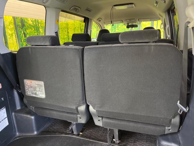 ヴォクシー X 禁煙車 後席モニター ディスプレイオーディオ バックカメラ ドラレコ スマートキー HIDヘッド ビルトインETC オートライト デュアルエアコン Bluetooth 電動格納ミラー(32枚目)