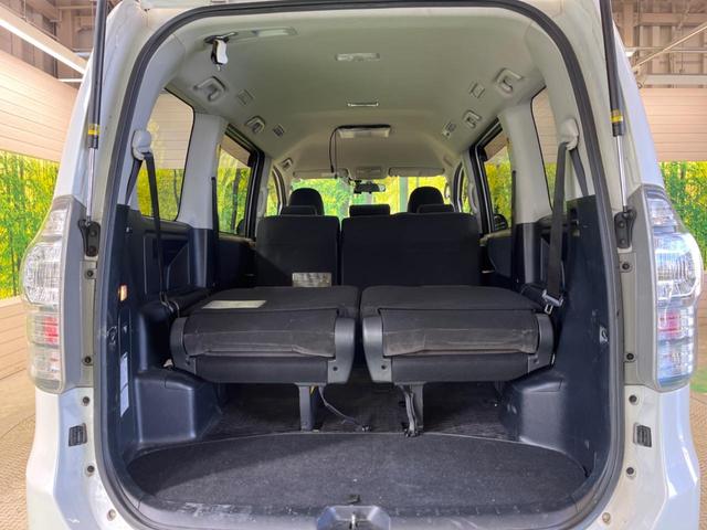 ヴォクシー X 禁煙車 後席モニター ディスプレイオーディオ バックカメラ ドラレコ スマートキー HIDヘッド ビルトインETC オートライト デュアルエアコン Bluetooth 電動格納ミラー(33枚目)