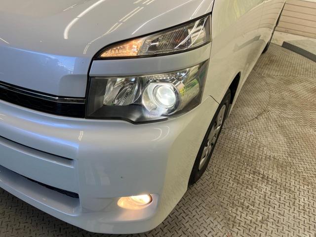 ヴォクシー X 禁煙車 後席モニター ディスプレイオーディオ バックカメラ ドラレコ スマートキー HIDヘッド ビルトインETC オートライト デュアルエアコン Bluetooth 電動格納ミラー(54枚目)