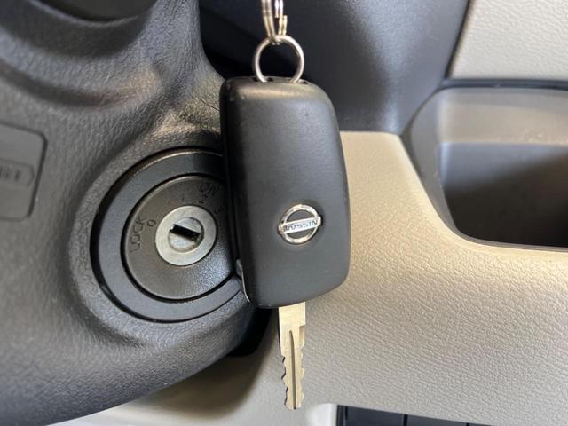 ルークス S 禁煙車 インテリジェントエマージェンシーブレーキ フロント/バックソナー オートライト ハイビームアシスト キーレス 電動格納ドアミラー CD再生 USB/AUX接続(7枚目)