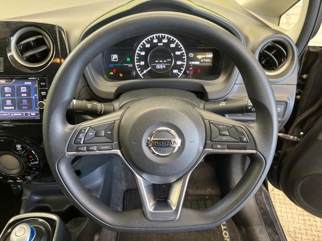 ノート ｅ－パワー　Ｘ　禁煙車　純正ナビフルセグ　アラウンドビューモニタ　ＬＥＤヘッド　衝突被害軽減　インテリジェントクルーズコントロール　フロント／バックソナー　ハイビームアシスト　ＥＴＣ　Ｂｌｕｅｔｏｏｔｈ（5枚目）