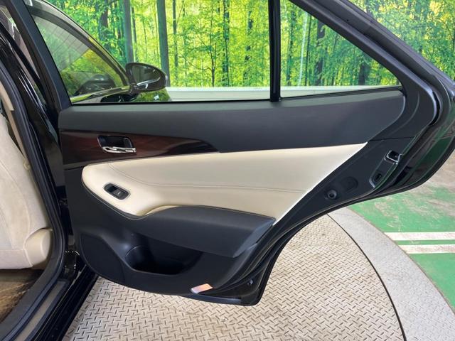 クラウンハイブリッド ロイヤルサルーン アドバンストPKG 禁煙車 メーカー8型ナビTV バックカメラ プリクラッシュ レーダークルーズ インテリジェントクリアランスソナー HIDヘッド 純正16インチAW 前席パワーシート ETC(41枚目)