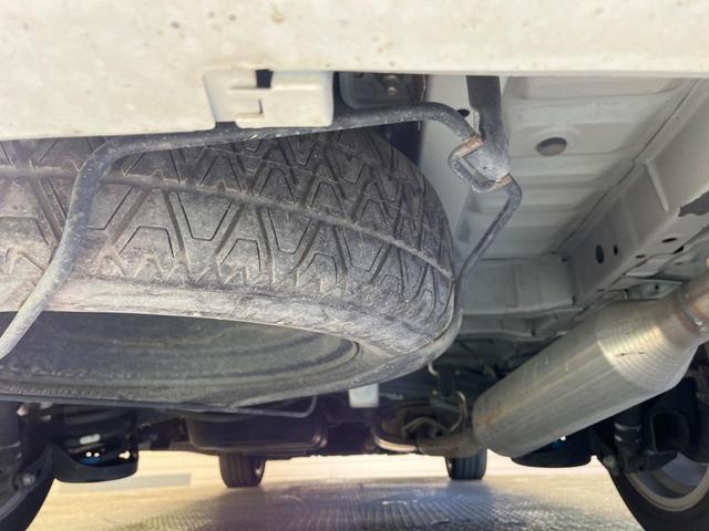 ヴェルファイア ２．４Ｚ　禁煙車　ＢＩＧ－Ｘ８型ナビＴＶ　フリップダウンモニター　電動スライドドア　バックカメラ　ＨＩＤヘッド　純正１８インチＡＷ　クリアランスソナー　前後左右独立オートエアコン　革巻ステアリング　８スピーカー（18枚目）