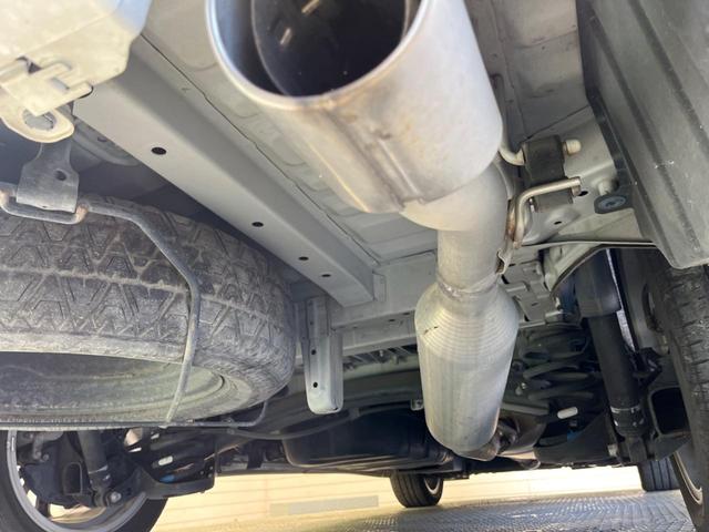 ヴェルファイア ２．４Ｚ　禁煙車　ＢＩＧ－Ｘ８型ナビＴＶ　フリップダウンモニター　電動スライドドア　バックカメラ　ＨＩＤヘッド　純正１８インチＡＷ　クリアランスソナー　前後左右独立オートエアコン　革巻ステアリング　８スピーカー（21枚目）