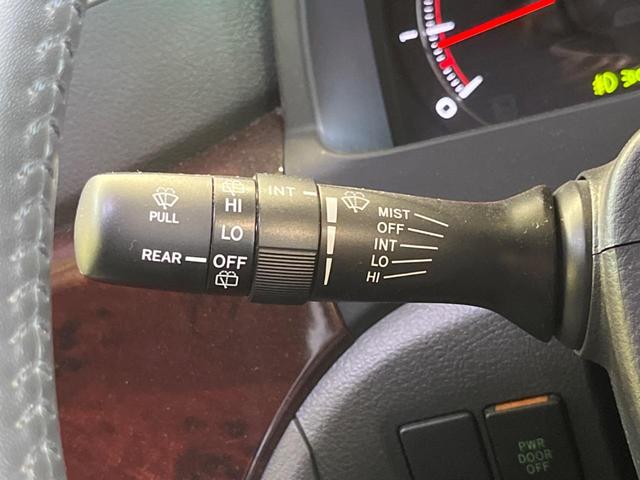 ヴェルファイア ２．４Ｚ　禁煙車　ＢＩＧ－Ｘ８型ナビＴＶ　フリップダウンモニター　電動スライドドア　バックカメラ　ＨＩＤヘッド　純正１８インチＡＷ　クリアランスソナー　前後左右独立オートエアコン　革巻ステアリング　８スピーカー（49枚目）