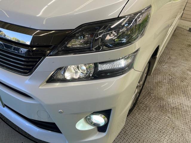 ヴェルファイア ２．４Ｚ　禁煙車　ＢＩＧ－Ｘ８型ナビＴＶ　フリップダウンモニター　電動スライドドア　バックカメラ　ＨＩＤヘッド　純正１８インチＡＷ　クリアランスソナー　前後左右独立オートエアコン　革巻ステアリング　８スピーカー（58枚目）