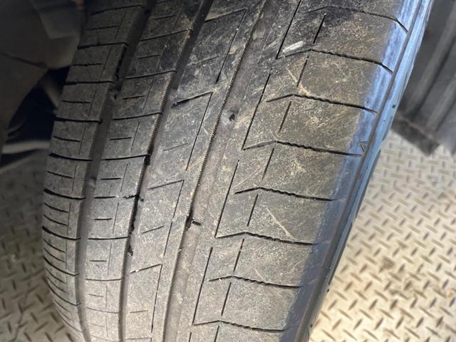 ヴェルファイア ２．４Ｚ　禁煙車　ＢＩＧ－Ｘ８型ナビＴＶ　フリップダウンモニター　電動スライドドア　バックカメラ　ＨＩＤヘッド　純正１８インチＡＷ　クリアランスソナー　前後左右独立オートエアコン　革巻ステアリング　８スピーカー（60枚目）