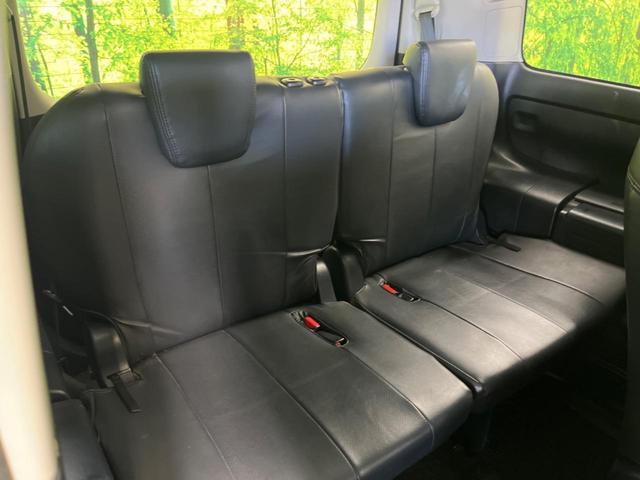 ヴォクシー Ｖ　７人乗　禁煙車　純正９型ナビＴＶ　純正１１型後席モニター　両側電動ドア　バックカメラ　ＬＥＤヘッド　ＢＡＤＸ１７インチＡＷ　クルーズコントロール　ＥＴＣ　スマートキー　デュアルオートエアコン（10枚目）