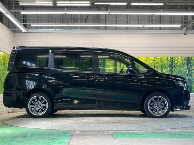 ヴォクシー Ｖ　７人乗　禁煙車　純正９型ナビＴＶ　純正１１型後席モニター　両側電動ドア　バックカメラ　ＬＥＤヘッド　ＢＡＤＸ１７インチＡＷ　クルーズコントロール　ＥＴＣ　スマートキー　デュアルオートエアコン（26枚目）