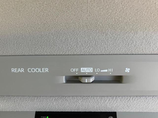 ヴォクシー Ｖ　７人乗　禁煙車　純正９型ナビＴＶ　純正１１型後席モニター　両側電動ドア　バックカメラ　ＬＥＤヘッド　ＢＡＤＸ１７インチＡＷ　クルーズコントロール　ＥＴＣ　スマートキー　デュアルオートエアコン（59枚目）