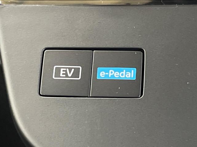 セレナ e-パワー ハイウェイスターV 登録済未使用車 2トーンカラー 12.3型コネクトナビTV アラウンドビューモニタ 両側ハンズフリー電動ドア 衝突被害 ナビリンクプロパイロット ETC2.0 後側方車両検知警告 後席オートエアコン(34枚目)