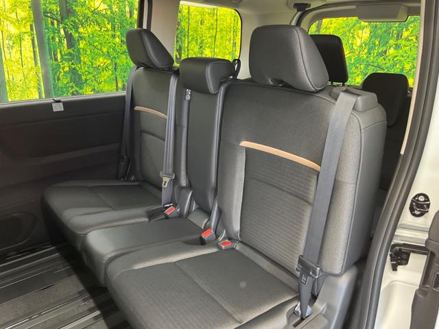 セレナ e-パワー ハイウェイスターV 登録済未使用車 2トーンカラー 12.3型コネクトナビTV アラウンドビューモニタ 両側ハンズフリー電動ドア 衝突被害 ナビリンクプロパイロット ETC2.0 後側方車両検知警告 後席オートエアコン(38枚目)