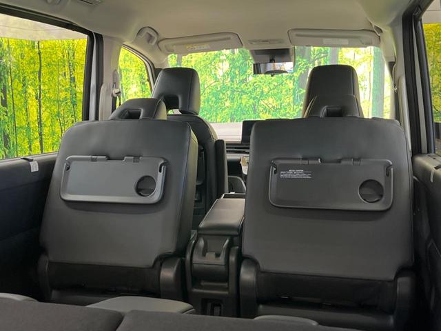 セレナ e-パワー ハイウェイスターV 登録済未使用車 2トーンカラー 12.3型コネクトナビTV アラウンドビューモニタ 両側ハンズフリー電動ドア 衝突被害 ナビリンクプロパイロット ETC2.0 後側方車両検知警告 後席オートエアコン(41枚目)