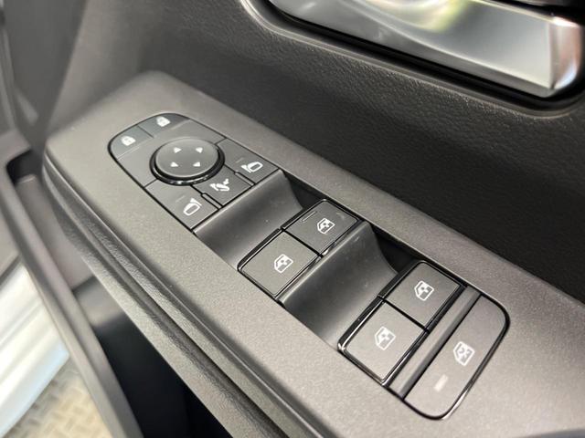 セレナ e-パワー ハイウェイスターV 登録済未使用車 2トーンカラー 12.3型コネクトナビTV アラウンドビューモニタ 両側ハンズフリー電動ドア 衝突被害 ナビリンクプロパイロット ETC2.0 後側方車両検知警告 後席オートエアコン(57枚目)