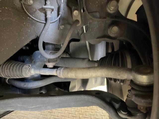 プリウス Ｓ　禁煙車　純正ナビＴＶ　バックカメラ　セーフティセンス　クールグレー内装　ＬＥＤヘッド　純正１５インチＡＷ　ＥＴＣ　Ｂｌｕｅｔｏｏｔｈ　レーダークルーズ　オートマチックハイビーム　６スピーカー（20枚目）