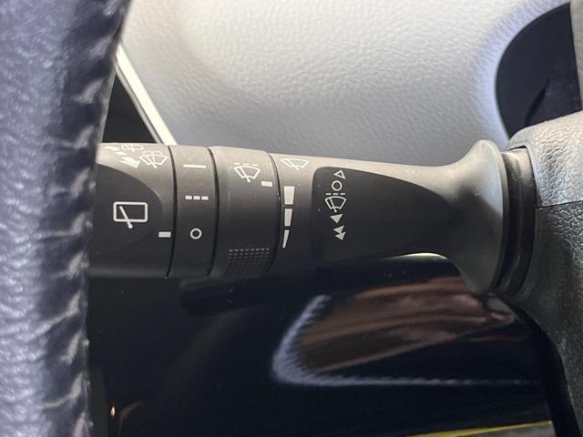 プリウス Ｓ　禁煙車　純正ナビＴＶ　バックカメラ　セーフティセンス　クールグレー内装　ＬＥＤヘッド　純正１５インチＡＷ　ＥＴＣ　Ｂｌｕｅｔｏｏｔｈ　レーダークルーズ　オートマチックハイビーム　６スピーカー（46枚目）