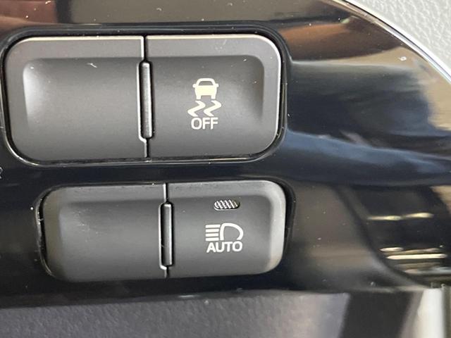 プリウス Ｓ　禁煙車　純正ナビＴＶ　バックカメラ　セーフティセンス　クールグレー内装　ＬＥＤヘッド　純正１５インチＡＷ　ＥＴＣ　Ｂｌｕｅｔｏｏｔｈ　レーダークルーズ　オートマチックハイビーム　６スピーカー（47枚目）