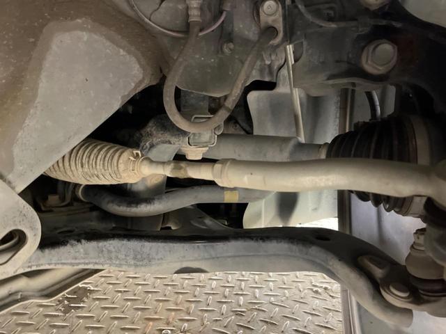 プリウス Sツーリングセレクション 禁煙車 純正8型ディスプレイTV バックカメラ セーフティセンス レーダークルーズ LEDヘッド LEDフォグ 純正17インチAW AppleCarPlay ETC 黒合皮シート シートヒーター(20枚目)