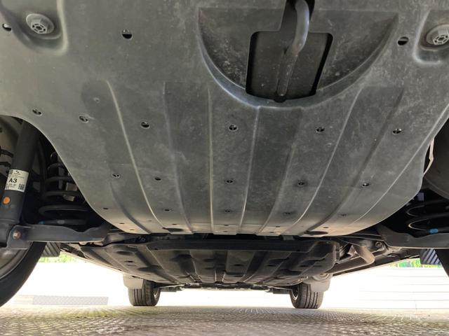 ヴェゼル ハイブリッドＺ・ホンダセンシング　禁煙車　純正８型ナビＴＶ　バックカメラ　アダプティブクルーズ　ＬＥＤヘッド　純正１７インチＡＷ　半革シート　ルーフレール　ＥＴＣ　Ｂｌｕｅｔｏｏｔｈ　シートヒーター　コンフォートビューＰＫＧ（18枚目）