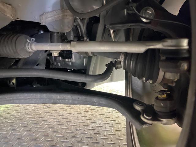 ヴェゼル ハイブリッドＺ・ホンダセンシング　禁煙車　純正８型ナビＴＶ　バックカメラ　アダプティブクルーズ　ＬＥＤヘッド　純正１７インチＡＷ　半革シート　ルーフレール　ＥＴＣ　Ｂｌｕｅｔｏｏｔｈ　シートヒーター　コンフォートビューＰＫＧ（20枚目）