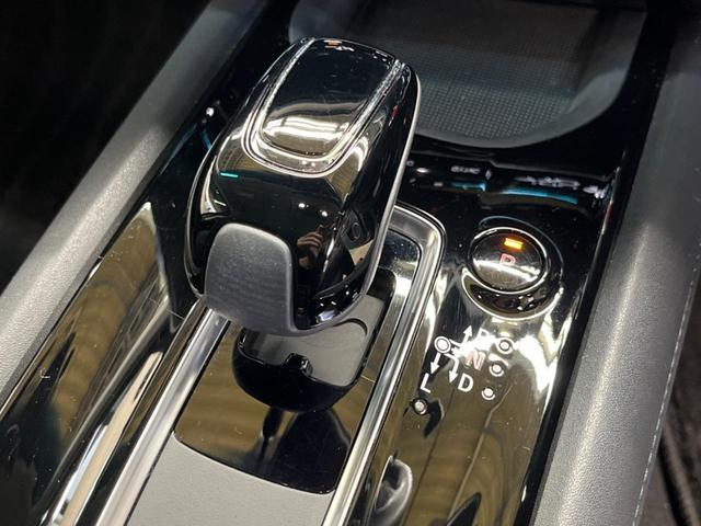 ヴェゼル ハイブリッドＺ・ホンダセンシング　禁煙車　純正８型ナビＴＶ　バックカメラ　アダプティブクルーズ　ＬＥＤヘッド　純正１７インチＡＷ　半革シート　ルーフレール　ＥＴＣ　Ｂｌｕｅｔｏｏｔｈ　シートヒーター　コンフォートビューＰＫＧ（24枚目）