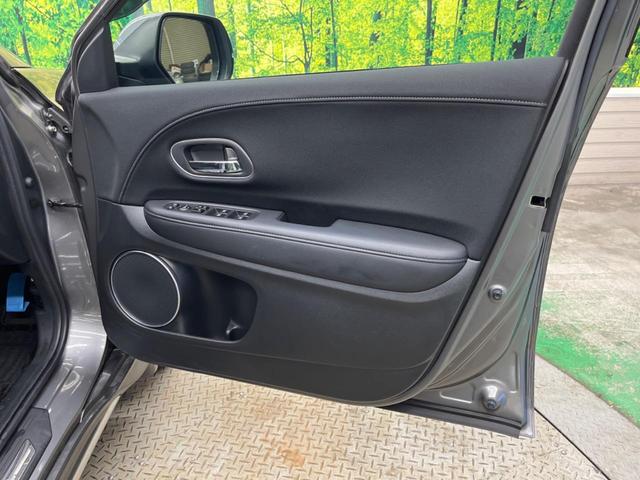 ヴェゼル ハイブリッドＺ・ホンダセンシング　禁煙車　純正８型ナビＴＶ　バックカメラ　アダプティブクルーズ　ＬＥＤヘッド　純正１７インチＡＷ　半革シート　ルーフレール　ＥＴＣ　Ｂｌｕｅｔｏｏｔｈ　シートヒーター　コンフォートビューＰＫＧ（43枚目）