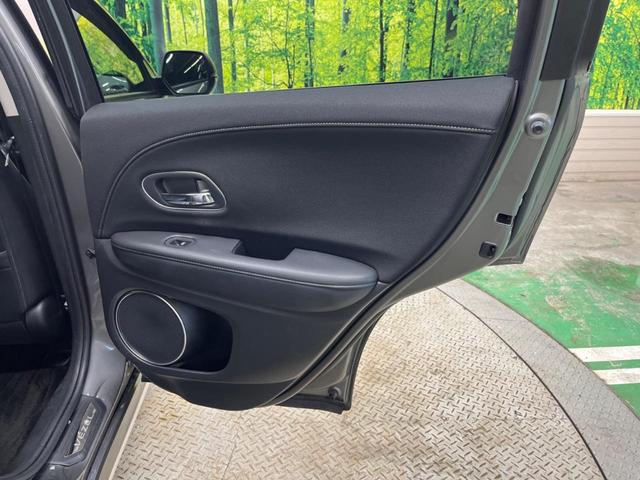 ヴェゼル ハイブリッドＺ・ホンダセンシング　禁煙車　純正８型ナビＴＶ　バックカメラ　アダプティブクルーズ　ＬＥＤヘッド　純正１７インチＡＷ　半革シート　ルーフレール　ＥＴＣ　Ｂｌｕｅｔｏｏｔｈ　シートヒーター　コンフォートビューＰＫＧ（45枚目）