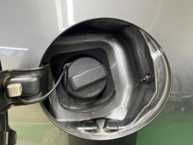 ヴェゼル ハイブリッドＺ・ホンダセンシング　禁煙車　純正８型ナビＴＶ　バックカメラ　アダプティブクルーズ　ＬＥＤヘッド　純正１７インチＡＷ　半革シート　ルーフレール　ＥＴＣ　Ｂｌｕｅｔｏｏｔｈ　シートヒーター　コンフォートビューＰＫＧ（63枚目）