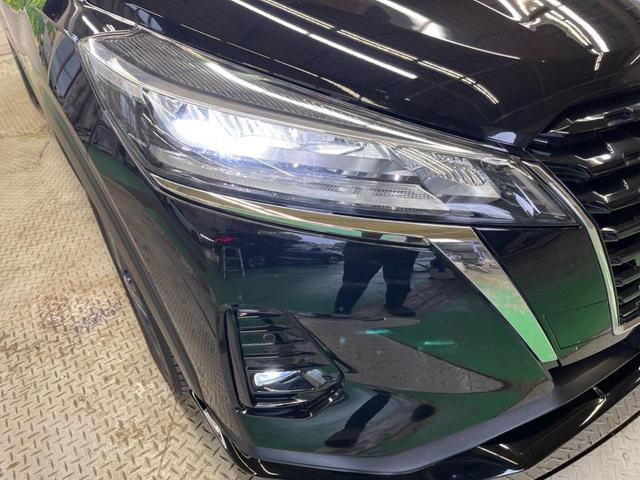 キックス Ｘ　ブラックスタイルＰＫＧ　禁煙車　純正９型ナビＴＶ　アラウンドビューモニタ　衝突被害軽減　プロパイロット　ＬＥＤヘッド　純正１７インチＡＷ　ＥＴＣ　Ｂｌｕｅｔｏｏｔｈ　半革　インテリジェントルームミラー（12枚目）