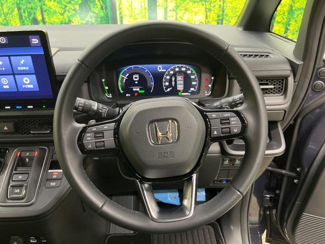 ステップワゴン ｅ：ＨＥＶスパーダ　禁煙車　純正１１．４型ナビＴＶ　純正１５．６型後席モニター　バックカメラ　ホンダセンシング　両側電動ドア　電動バックドア　渋滞追従アダプティブクルーズ　半革　シートヒーター　後席オートエアコン（6枚目）