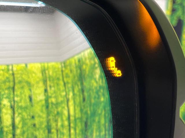 ステップワゴン ｅ：ＨＥＶスパーダ　禁煙車　純正１１．４型ナビＴＶ　純正１５．６型後席モニター　バックカメラ　ホンダセンシング　両側電動ドア　電動バックドア　渋滞追従アダプティブクルーズ　半革　シートヒーター　後席オートエアコン（7枚目）