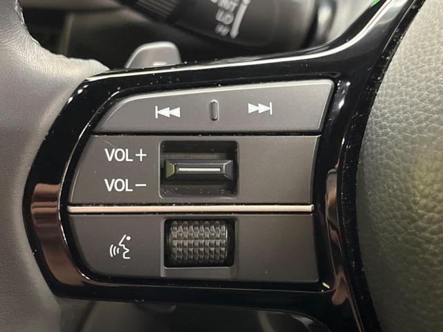 ステップワゴン ｅ：ＨＥＶスパーダ　禁煙車　純正１１．４型ナビＴＶ　純正１５．６型後席モニター　バックカメラ　ホンダセンシング　両側電動ドア　電動バックドア　渋滞追従アダプティブクルーズ　半革　シートヒーター　後席オートエアコン（30枚目）