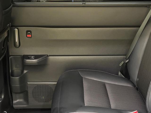 ステップワゴン ｅ：ＨＥＶスパーダ　禁煙車　純正１１．４型ナビＴＶ　純正１５．６型後席モニター　バックカメラ　ホンダセンシング　両側電動ドア　電動バックドア　渋滞追従アダプティブクルーズ　半革　シートヒーター　後席オートエアコン（52枚目）